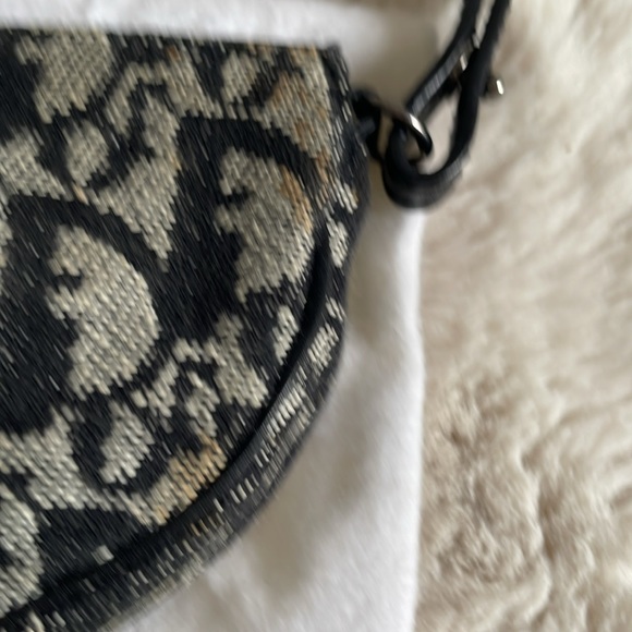 CHRISTIAN DIOR Monogram Mini Saddle Pochette Black - Picture 4 of 11